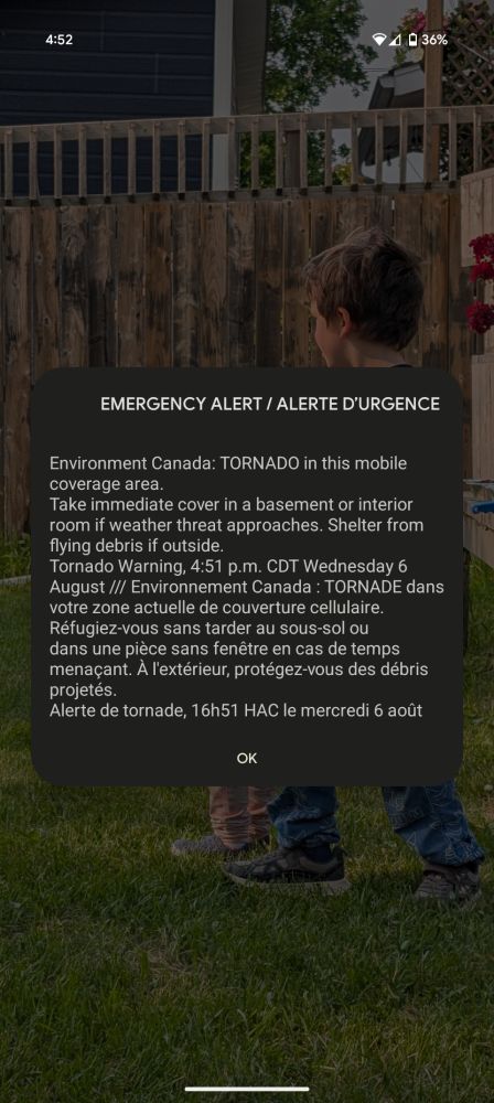 Tornado warning emergency alert from a cell phone 