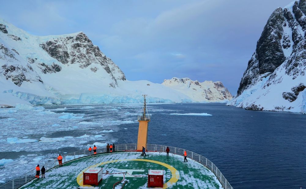 Lemaire Channel, Antarctic Peninsula 