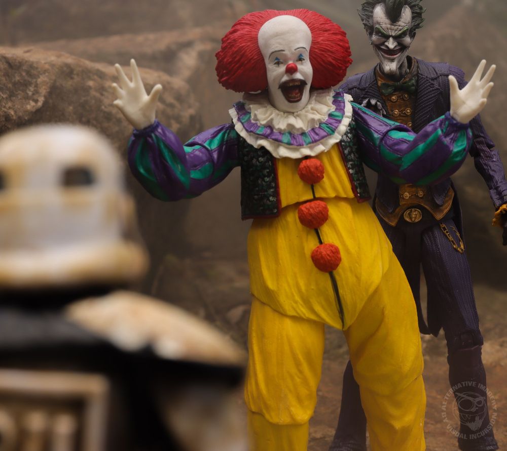 Pennywise and the Joker are standing in front of a stormtrooper, the stormtrooper has had enough of dealing with clowns.