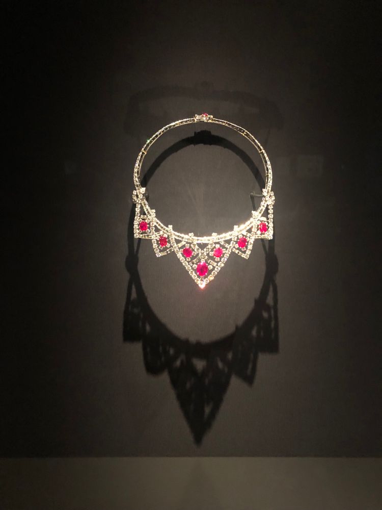 A diamond necklace with large rubies. It belonged to Elizabeth Taylor 