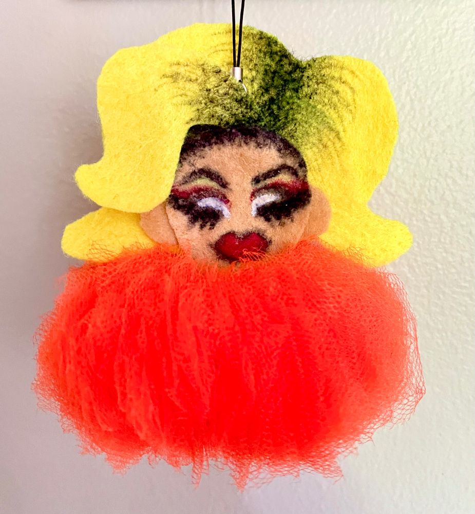 Little charm of Mistress Isabelle Brooks made of felt and tulle