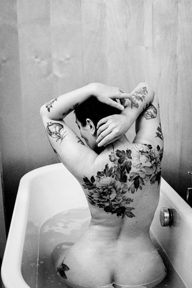 Nu dans un bain