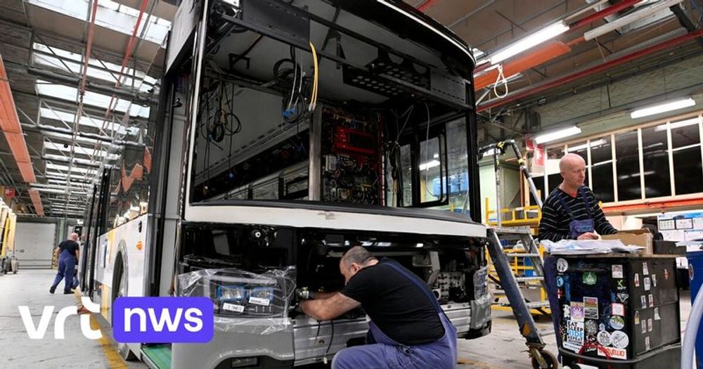 Nog geen private partner voor Van Hool: productie van bussen dreigt te verdwijnen uit Vlaanderen