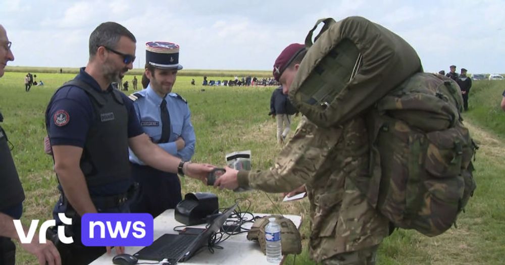 Opmerkelijk gevolg van Brexit: paspoortcontrole voor Britse
para's na re-enactment van landing op D-Day