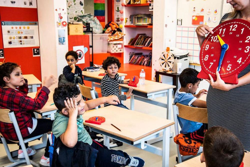 Nederlands nog prominenter op school: ‘Je riskeert aversie te ontwikkelen tegen de taal’