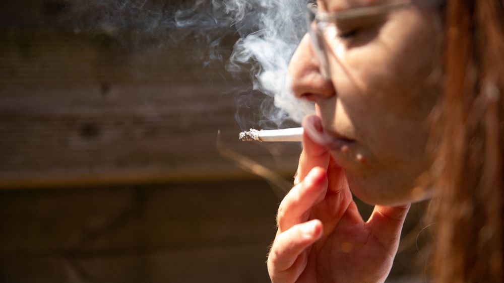 In effort to protect children, France bans smoking at parks and beaches