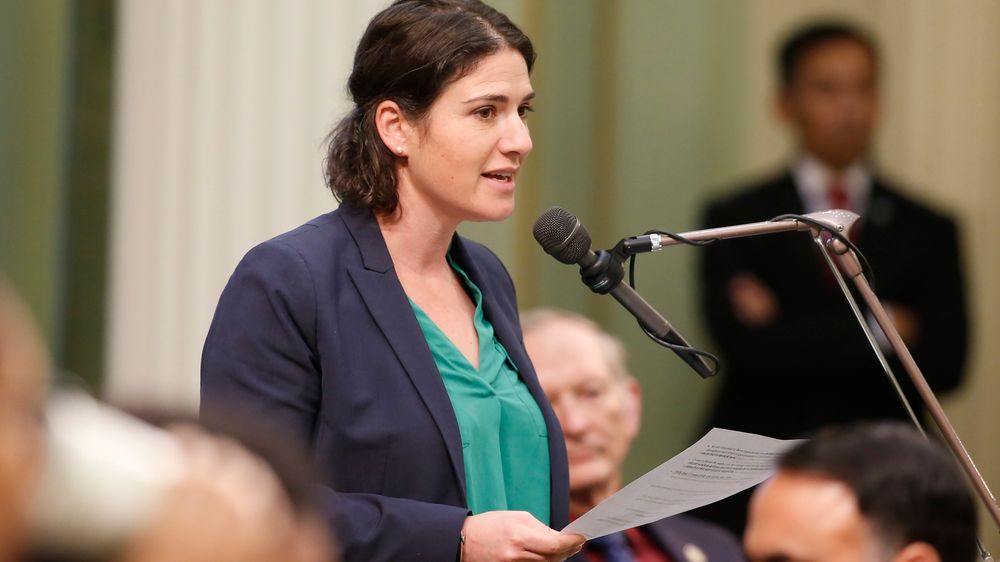 Doctors don't get much menopause training. State lawmakers are trying to change that