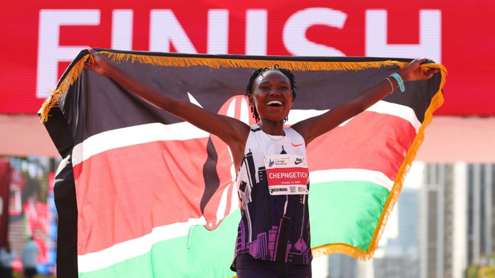 Ruth Chepngetich breaks women's world record by almost 2 minutes at Chicago Marathon