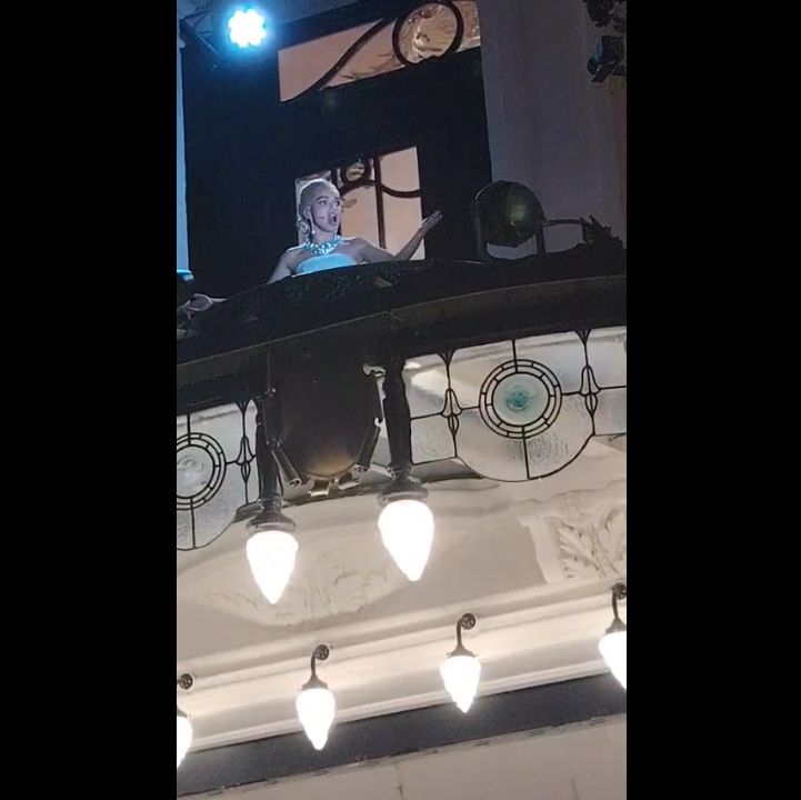Balcony scene from Evita.