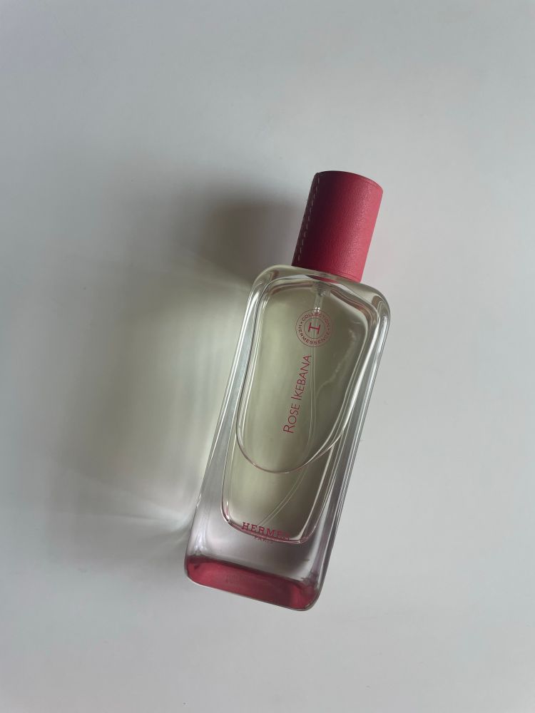 エルメスのローズイケバナ