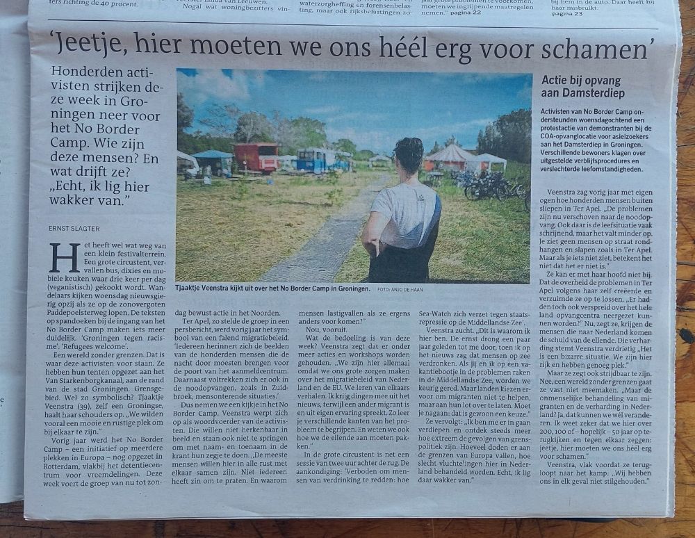 Artikel No Border Camp in Dagblad van het Noorden. Titel: Jeetje, hier moeten we ons heel erg voor schamen.