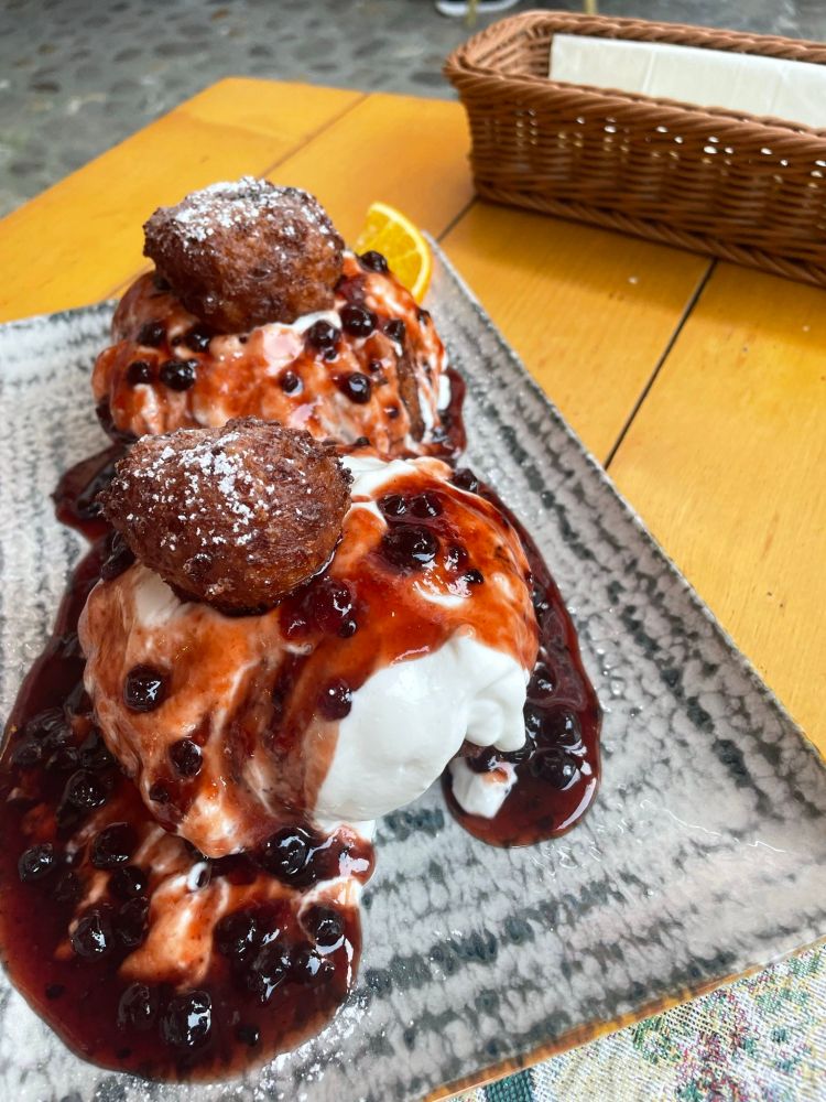 Ein Foto von Papanași