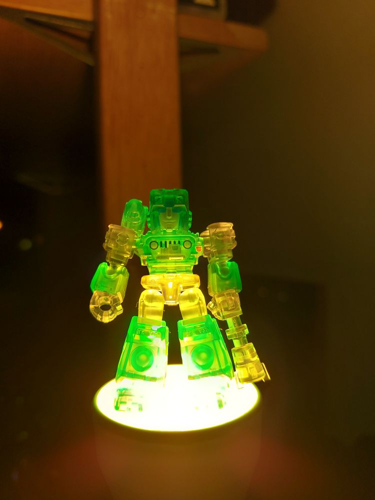 Blokees Defenders Hound standing on a lamp