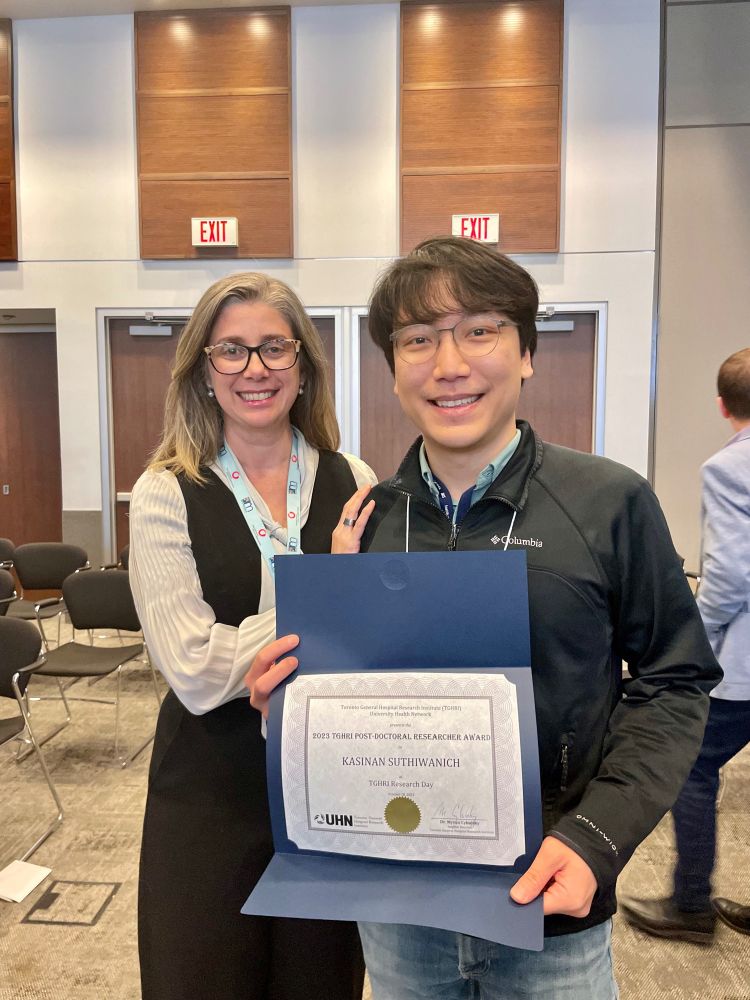 Kasinan with his PDF award