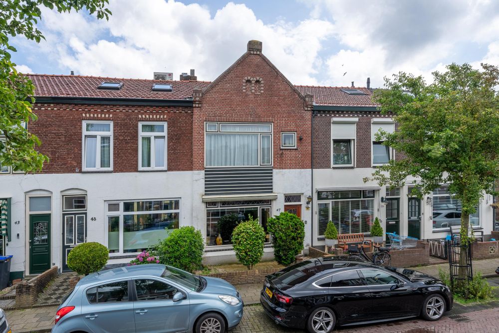 Te koop: Irisstraat 47 in Hilversum .