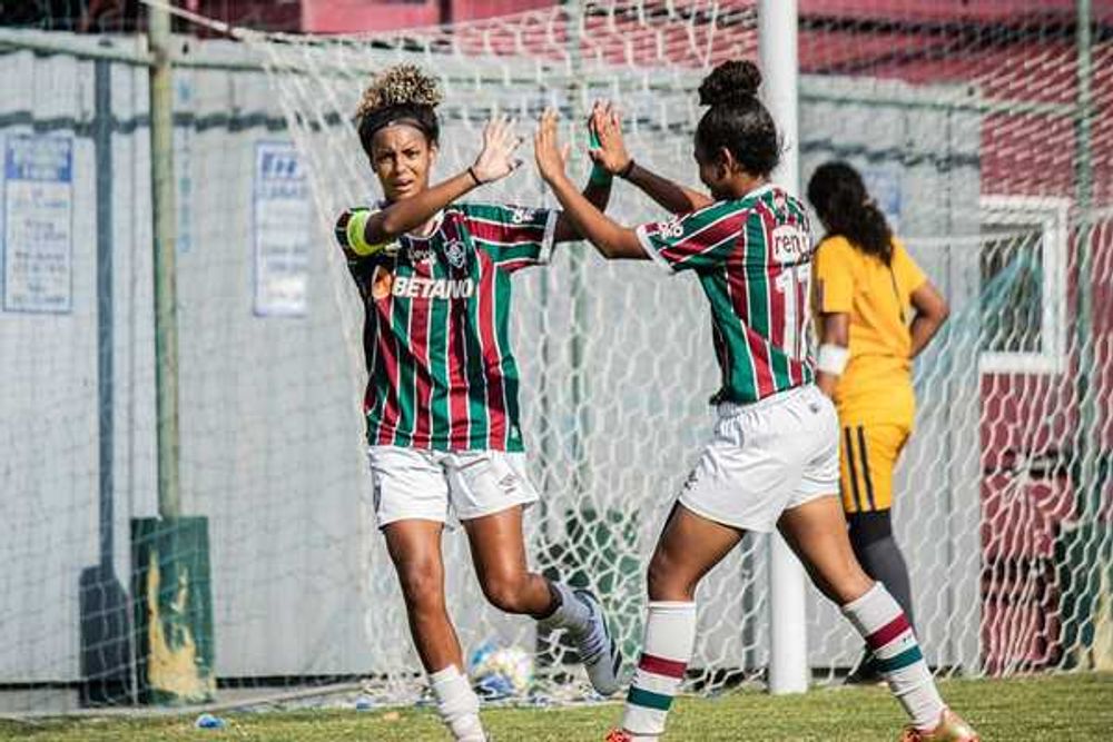 Fluminense vai receber R$ 2 milhões de patrocinador para projeto no futebol feminino