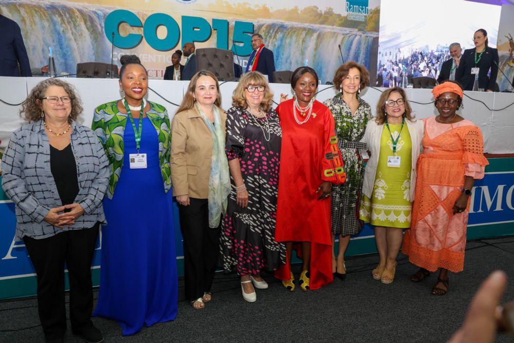 Group photo of women leaders of the Convention on Migratory Species Secretariat, CIFOR-ICRAF, IUCN, the CBD Secretariat, the Convention on Wetlands Secretariat, UNESCO, CITES, and the UN Environment Programme