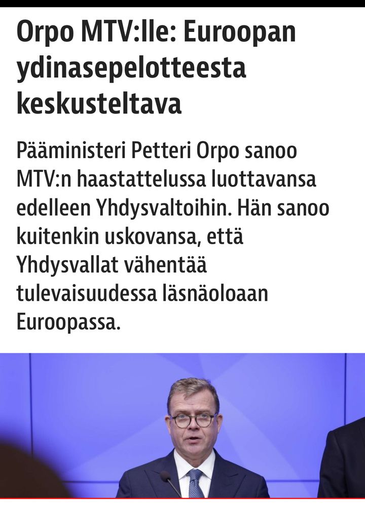 Pelote. Kuka pelkää? Maa, jossa ydinase on ja sen naapurit? Maa, jota uhataan? Koko maapallo pelkää, että löytyy kaksi hullua, toinen käyttää ja toinen vastaa, sitten seuraamme aitiopaikalla kun ”maailma hautaansa nilkuttaa”.