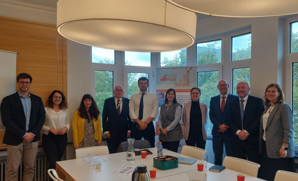 Also on Tuesday, our coordinator Fondazione Giacomo Brodolini hosted a SkillsPULSE policy roundtable with representatives from DG Employment, industriAll Europe, World Employment Confederation, and EfVET to discuss our initial research results. We focused on what to measure in skills and skills matching and why, from indicators that capture shortages/mismatches to metrics that can inform targeted interventions.