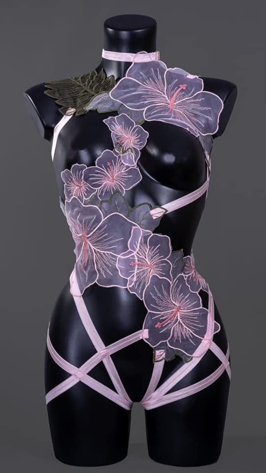 Flower dress that covers none of the important parts. Heh.