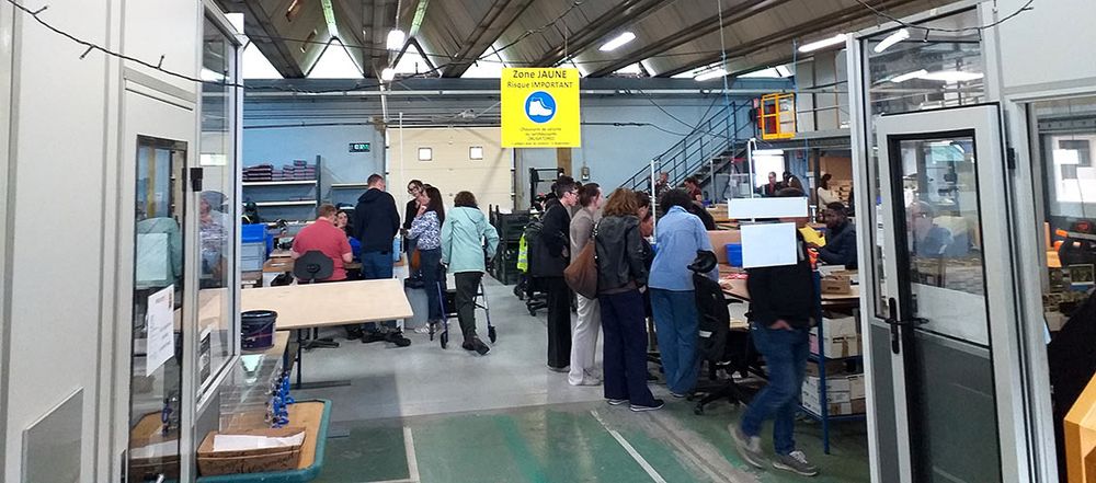 Il y a du monde pour voir les stands concernant des choses un peu techniques.