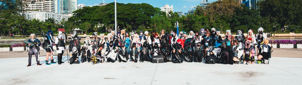 If you get a chance to come to Thailand or hit up an Arknights cosplay event, we’d love for you to join us for a group photo (and fingers crossed Hypergryph sets up a booth here one of these days! 😹 Lmao