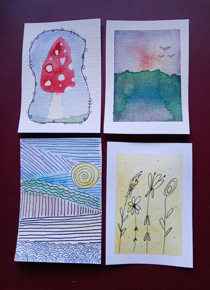 Vier ATC, alle Hochformat. Pilz, Blumen, 2x Landschaften. 