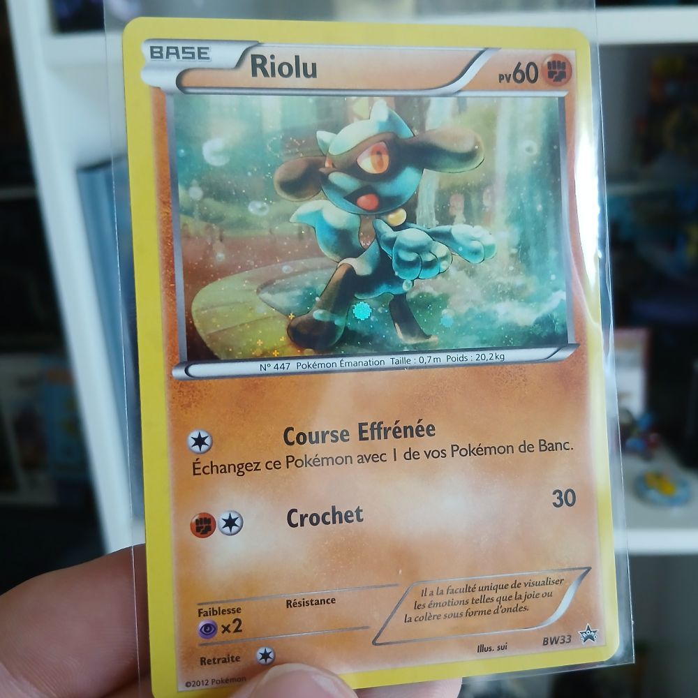 Riolu Black & White promo card