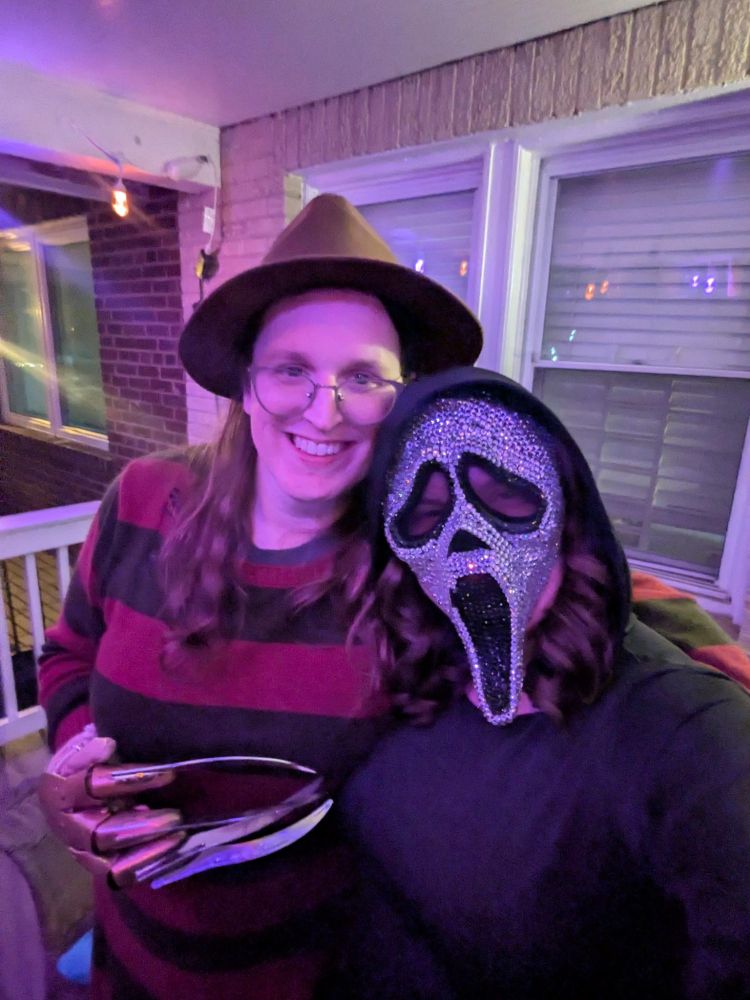 lesbians freddy krueger and ghostface 