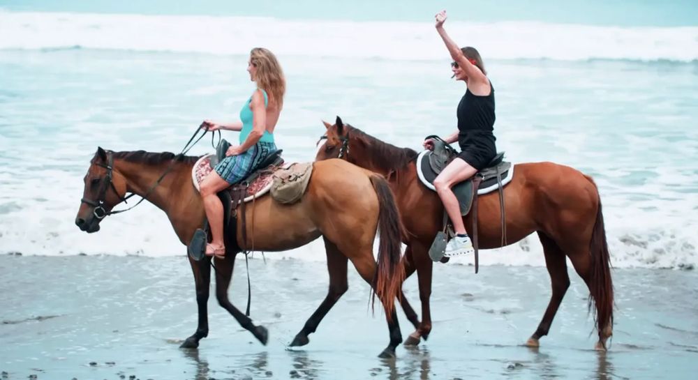 Faith and Kathy ride horses on 'Bachelor in Paradise'