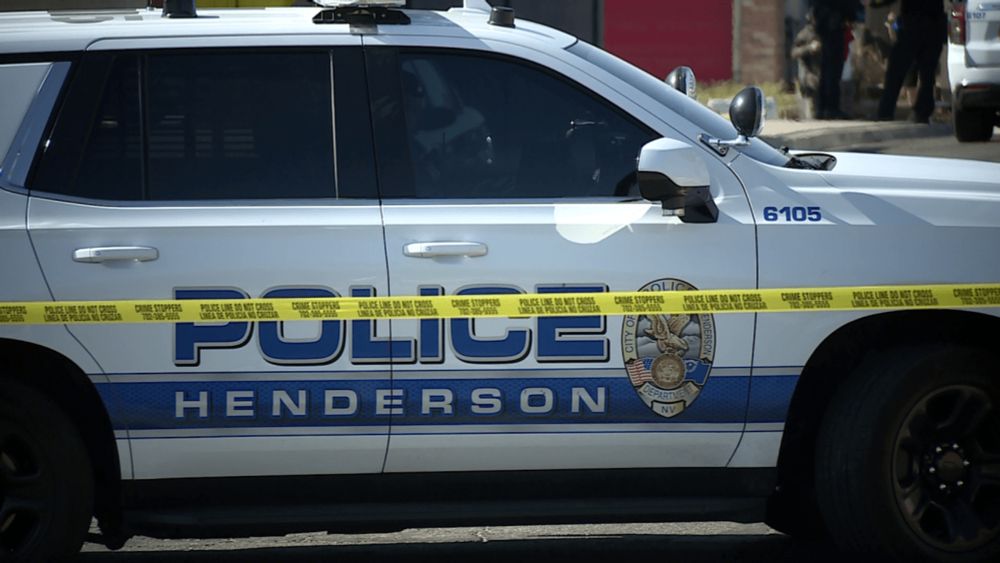 LAS VEGAS (KLAS) – Claims of efforts to defund the Henderson Police Department are growing louder after contract negotiations broke down between union leaders and city staff. On Tuesday, a Ne…