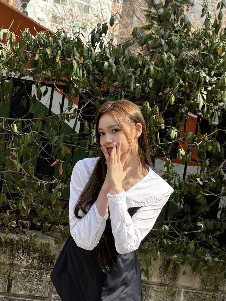 20250331

[izME📮]

Do you wanna take it? 나야 세비 데려갈래?🤭🍀❤️

#izna #이즈나
#JEONGSAEBI #정세비