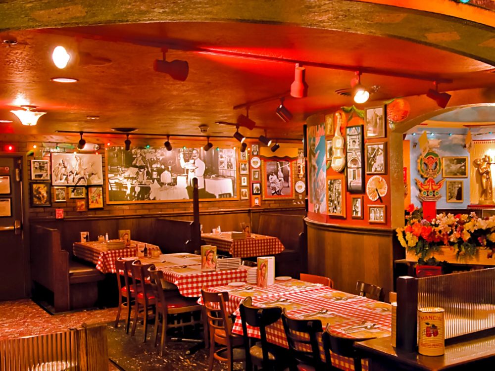 Buca do Beppo restaurant interior