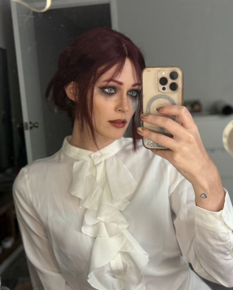 Mirror selfie of me as Lea
