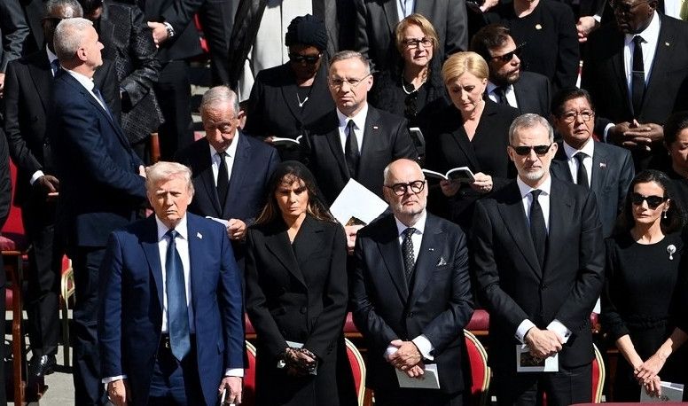 Picture from Pope Francis' funeral showing, in order, DJT (allegedly 6' 3" per his latest medical report), Melania Trump, the President of Estonia, King Felipe (6' 6") and Queen Letizia of Spain standing in the front row.