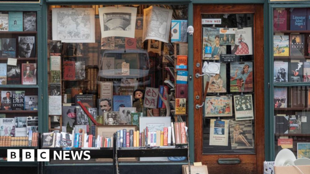 The government hopes abolishing the sales tax will encourage more people to buy books.