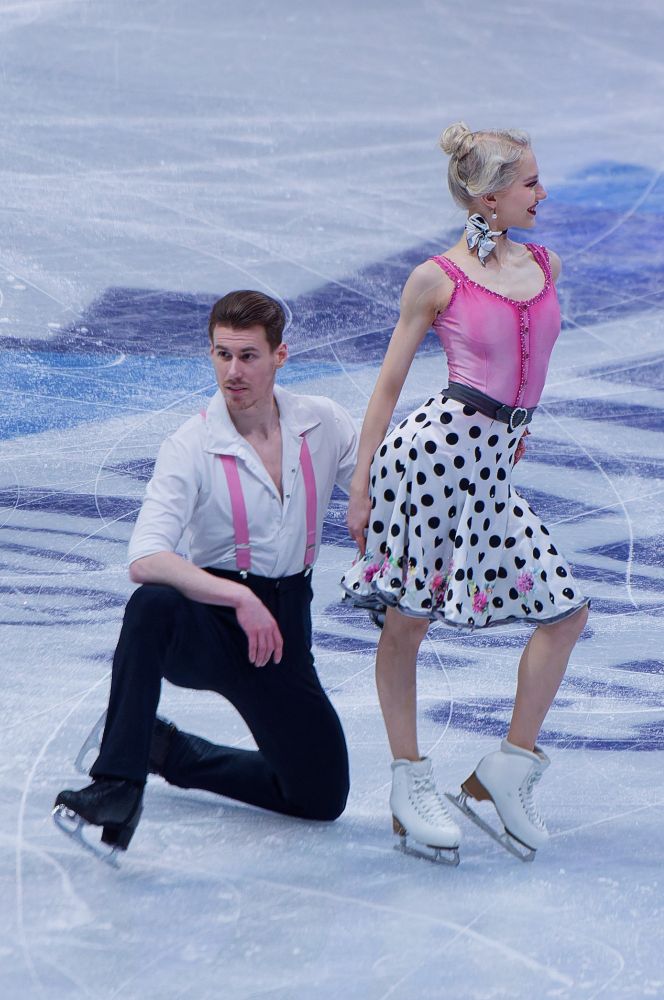 Juulia Turkkila - Matthias Versluis, starting pose