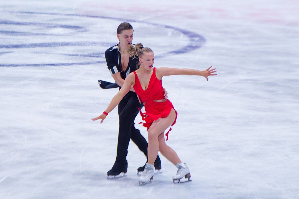 Maria Sofia Pucherova - Nikita Lysak, about to be picked up