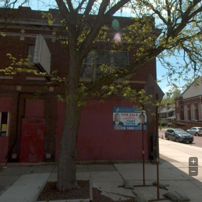 Street view imagery of 14500 E JEFFERSON captured on May 07 2025