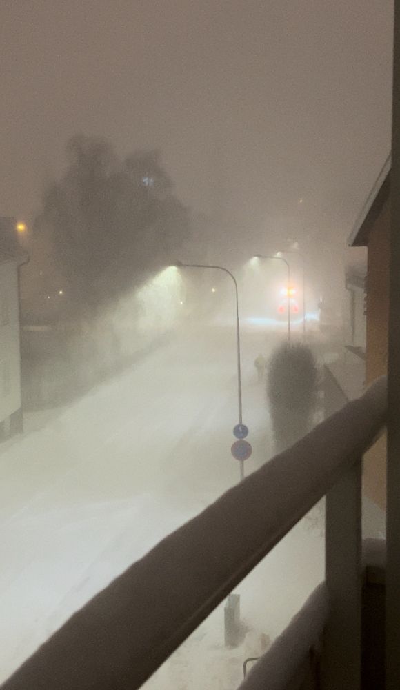 A picture of a snow storm 