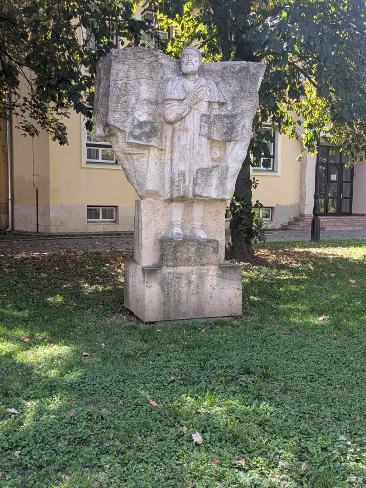 Statue for Lajos Kossuth.