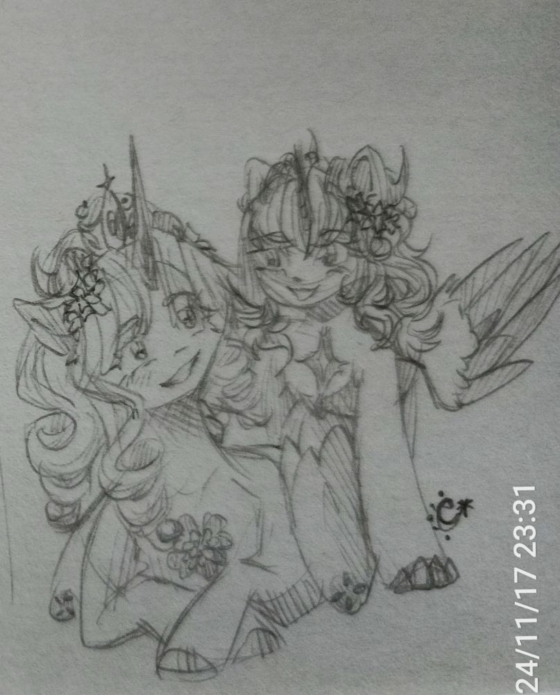 Большая сестра цветочный-млп или удача-аликорн и маленькая я клубничка-аликорн!