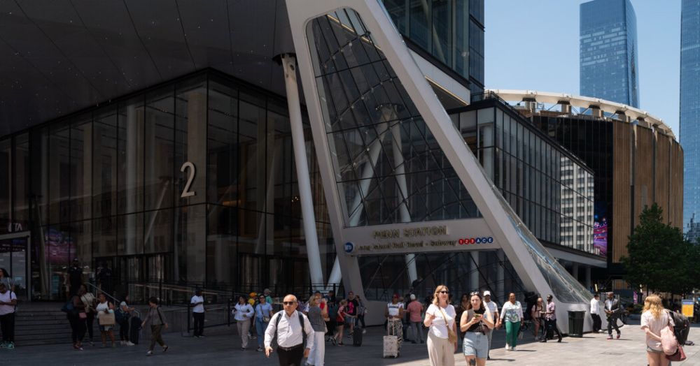 Penn Station Must Expand to Improve Service, Railroads Say. But How?