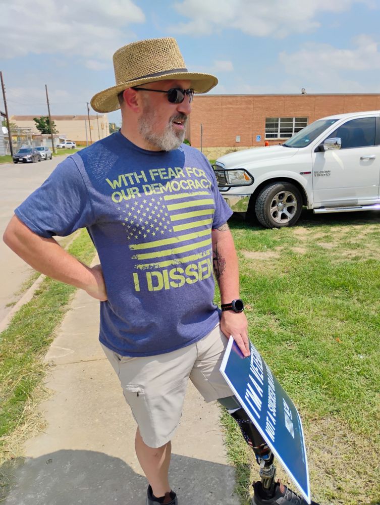 Protester in Devine Tx.