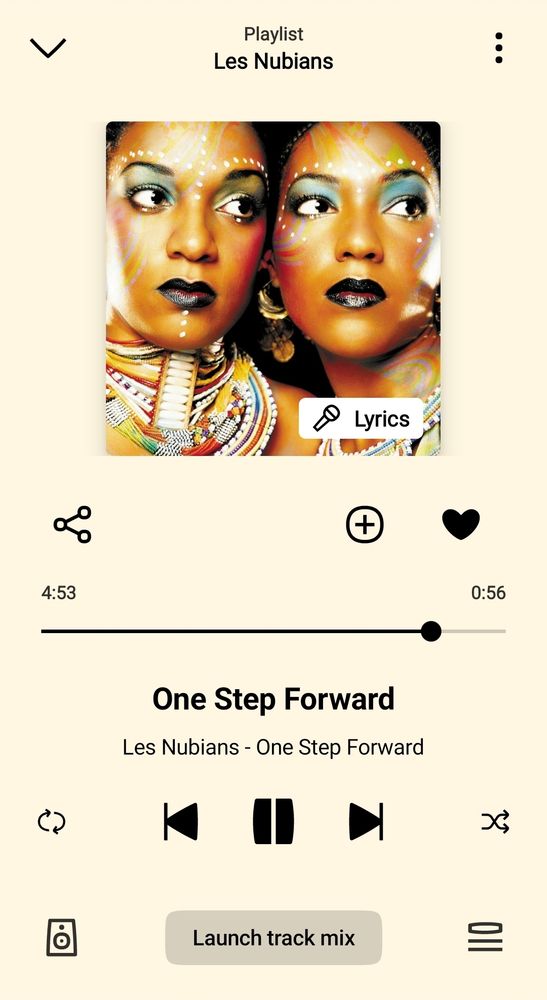 One step forward - par Lea Nubians, sur la plateforme Deezer (mais j'ai mis un lien youtube)