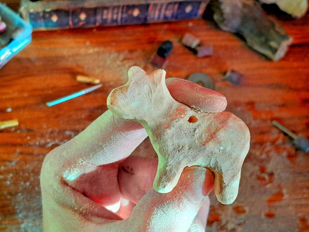 (noch unfertiges) geschnitzten Kuhkalb 