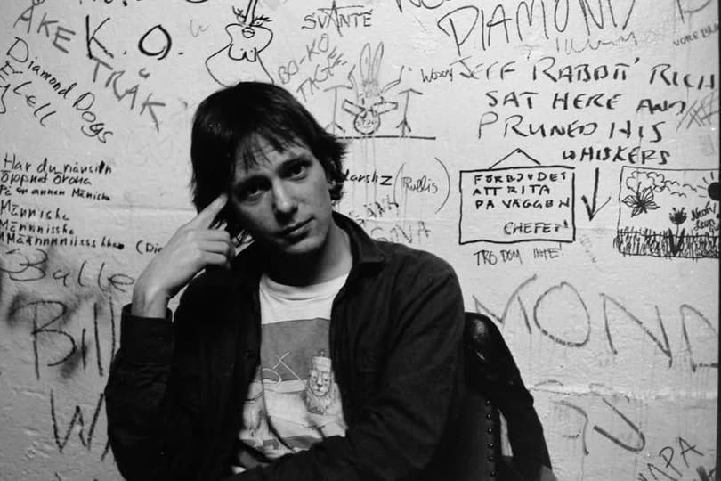 Den amerikanske gitarristen Richard Lloyd i logen efter en spelning i Södertälje på 80-talet (foto: Magnus Nilsson)