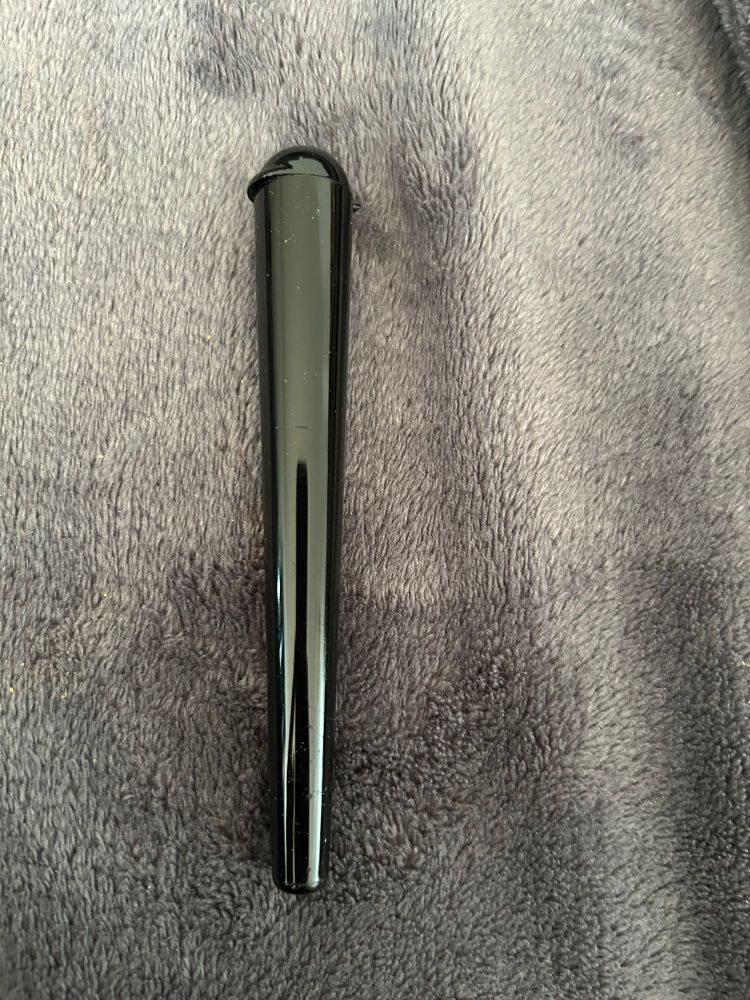 Plastikhülle für Tabakerzeugnisse in Kegelform