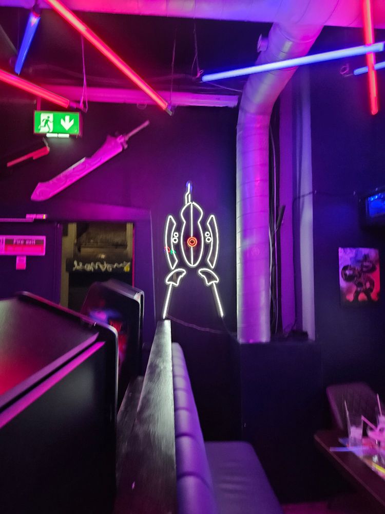 Portal turret made with LEDs in a bar
