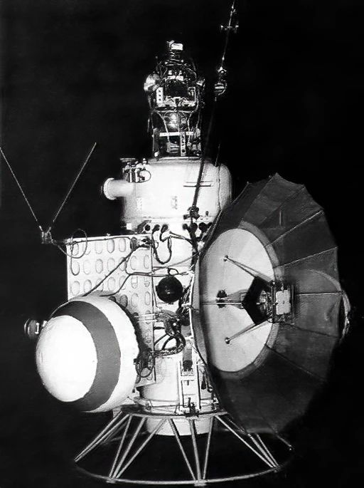 Mars 1 spacecraft back view. Credit: Don P. Mitchell, http://mentallandscape.com